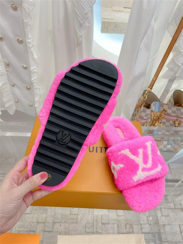 2025126103527453 230